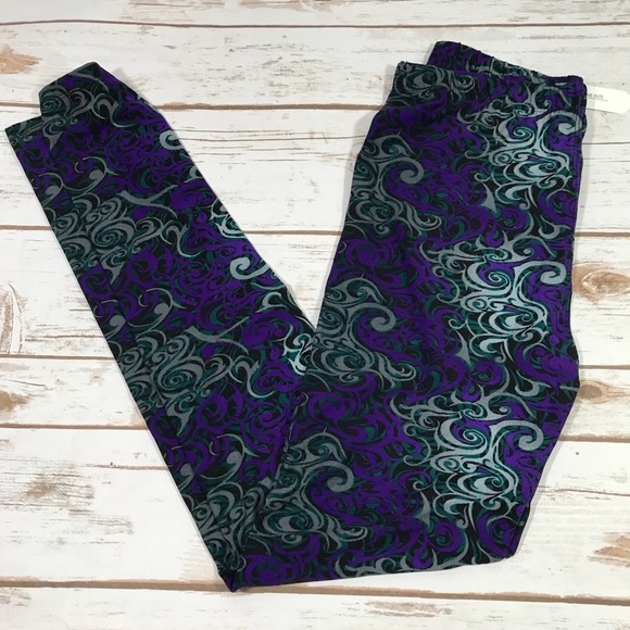 Buttery Soft Purple Black Leggings - Picture 2 of 4